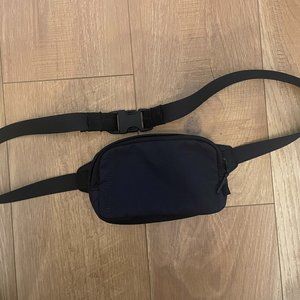 Lululemon - Belt Bag